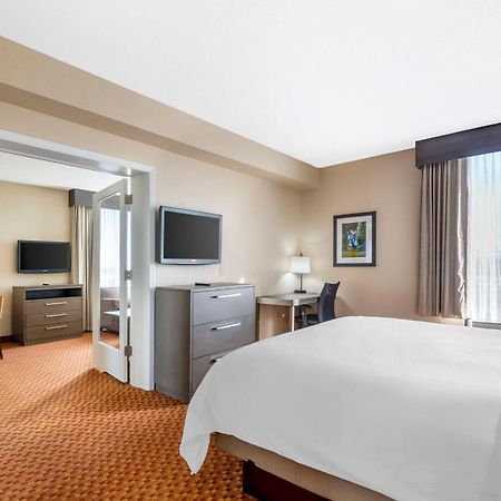 Best Western Plus Kendall Hotel & Suites Buitenkant foto