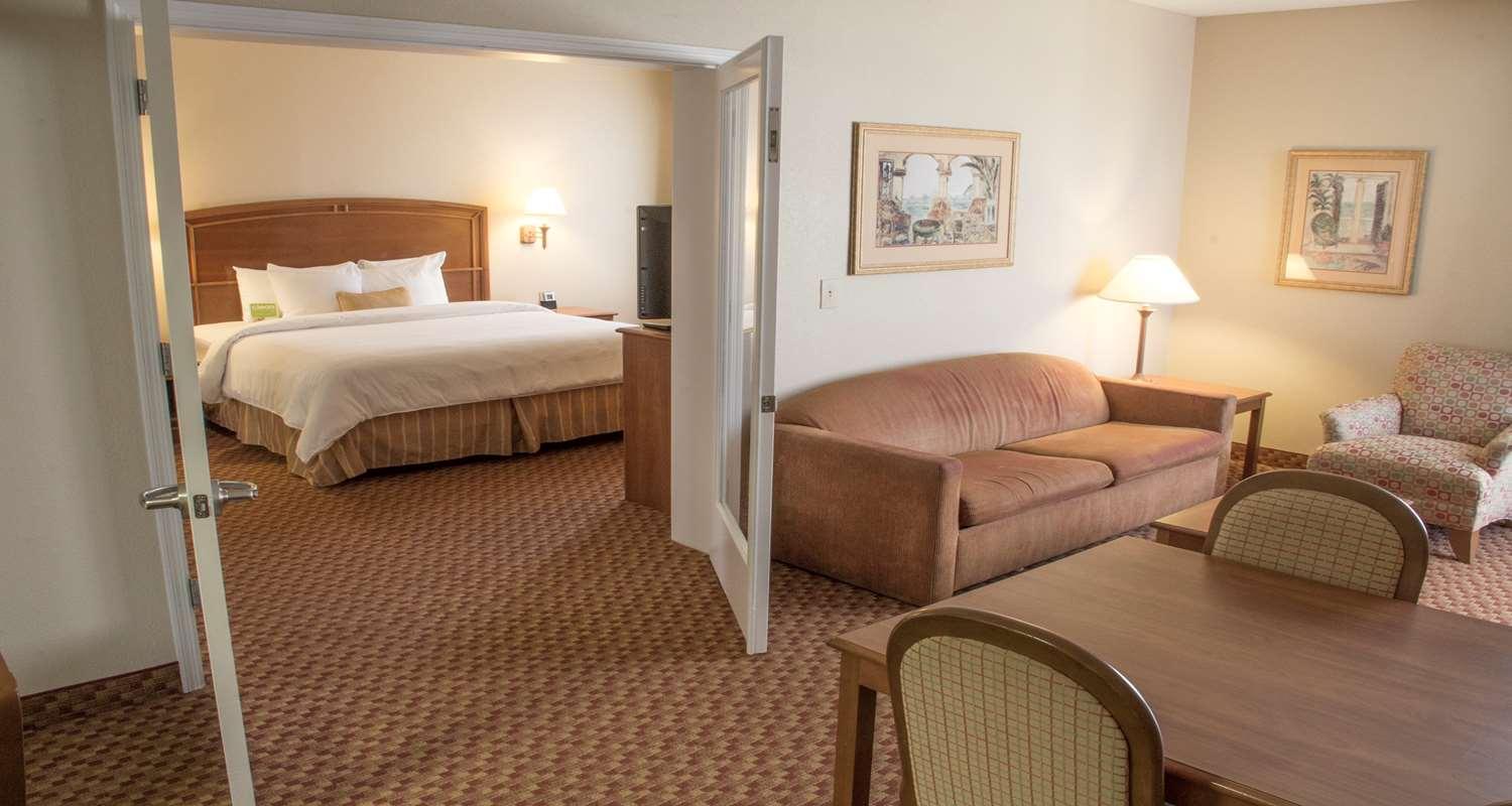 Best Western Plus Kendall Hotel & Suites Buitenkant foto