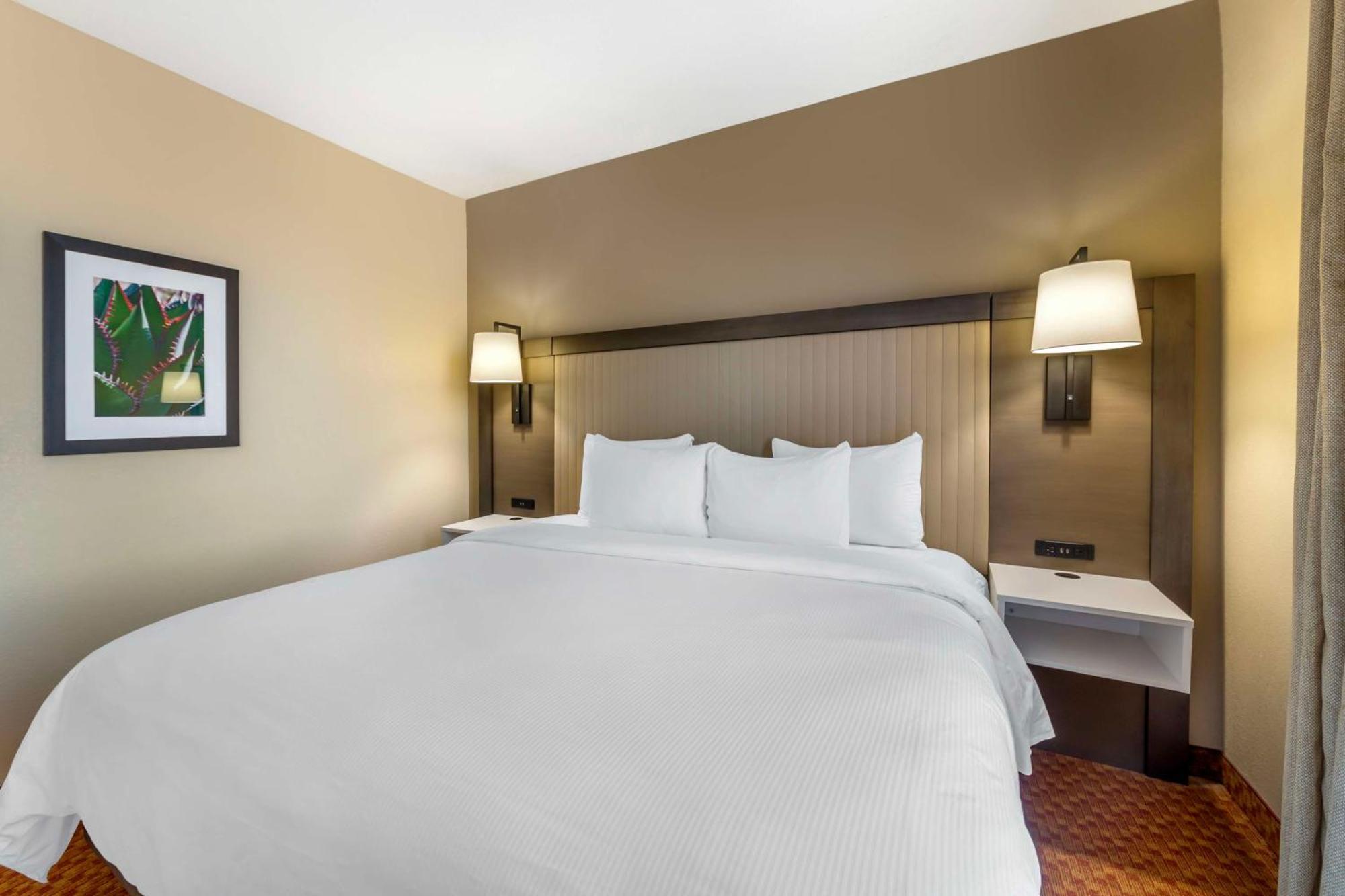 Best Western Plus Kendall Hotel & Suites Buitenkant foto