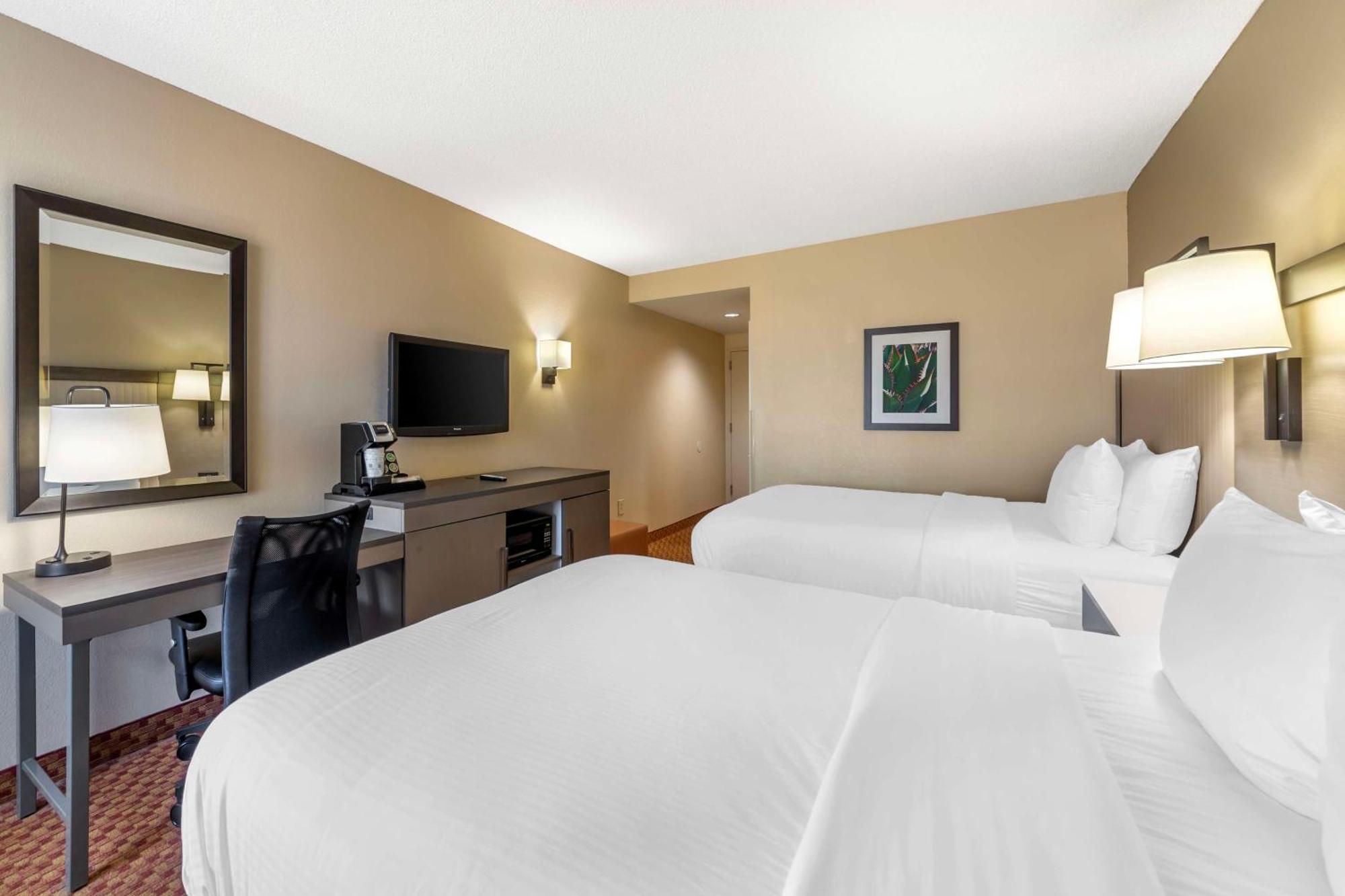 Best Western Plus Kendall Hotel & Suites Buitenkant foto