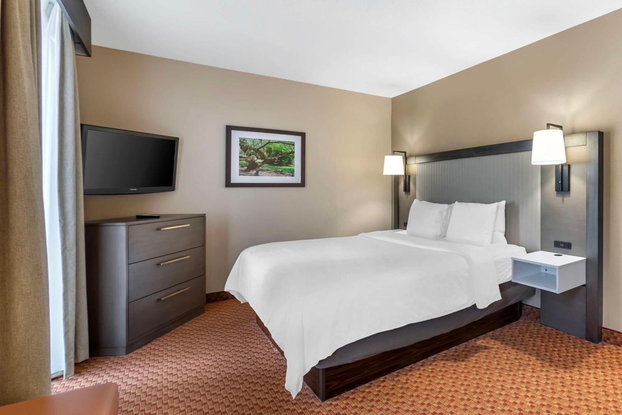 Best Western Plus Kendall Hotel & Suites Buitenkant foto