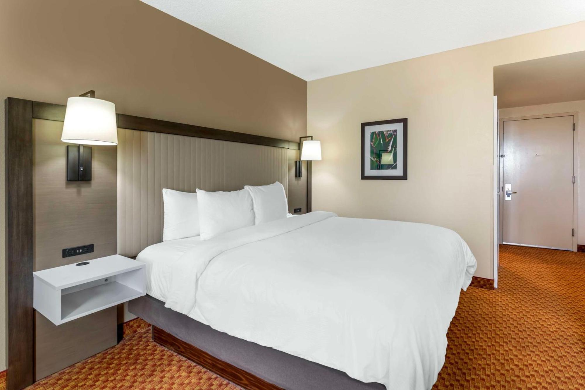Best Western Plus Kendall Hotel & Suites Buitenkant foto