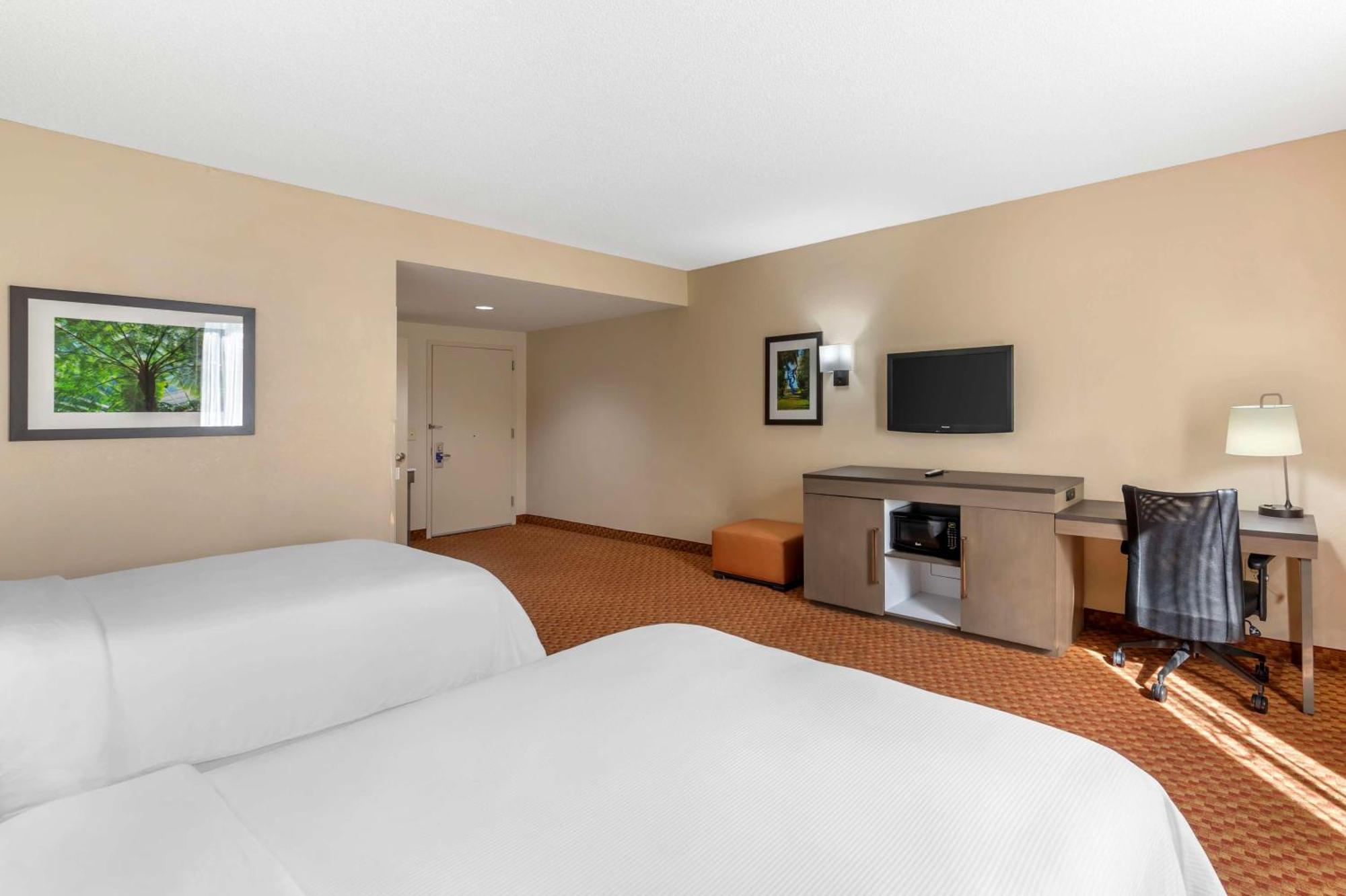 Best Western Plus Kendall Hotel & Suites Buitenkant foto