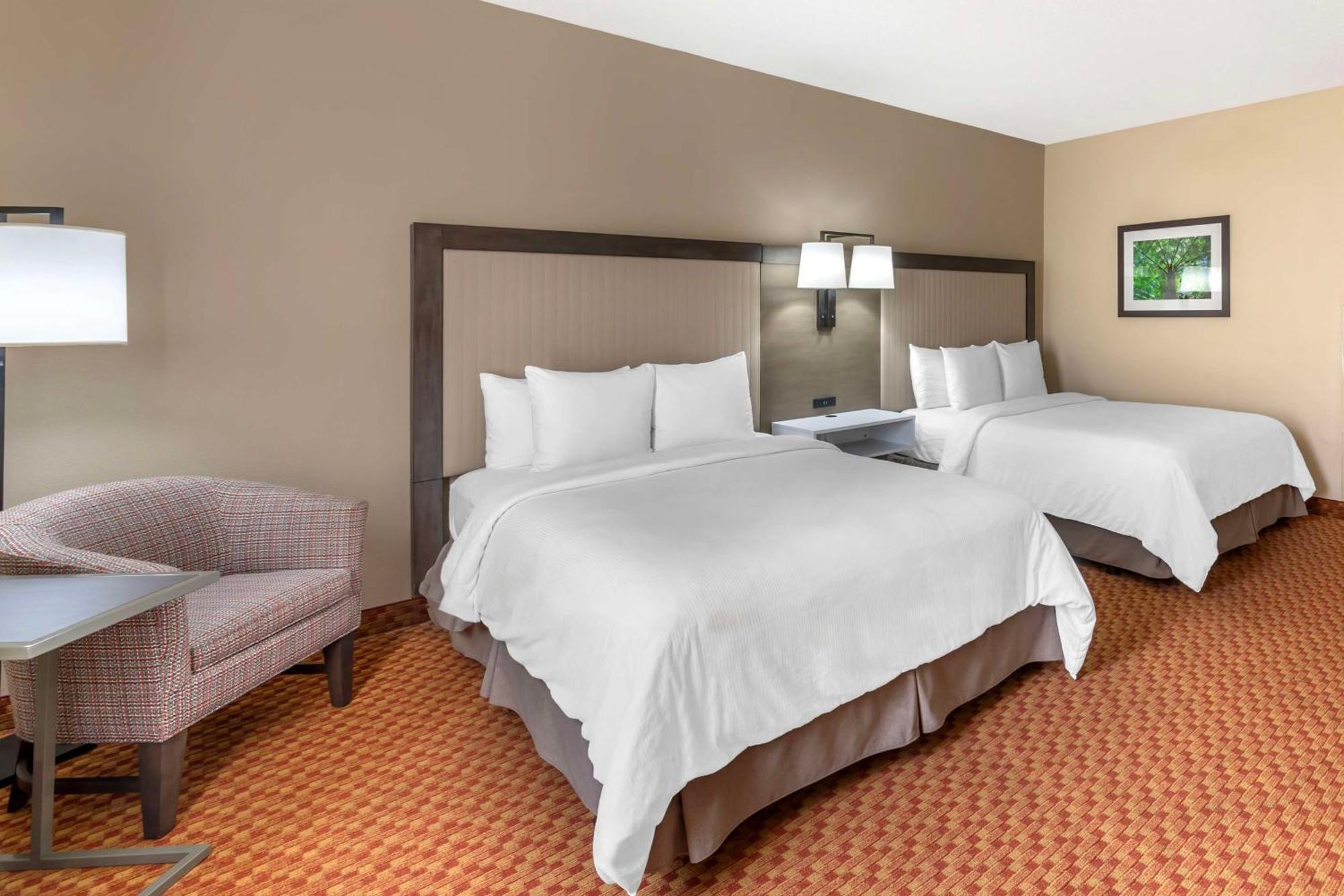 Best Western Plus Kendall Hotel & Suites Buitenkant foto