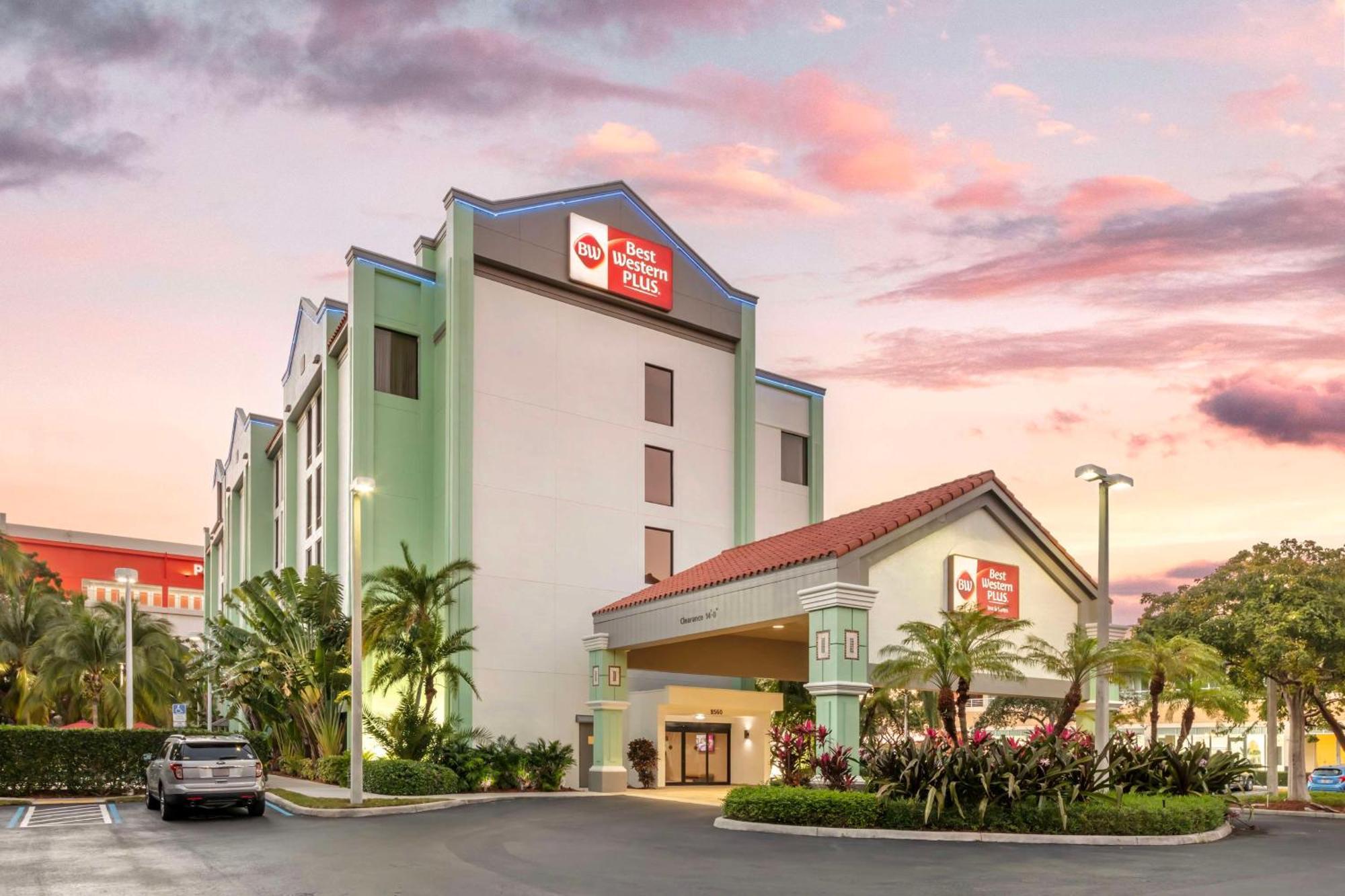 Best Western Plus Kendall Hotel & Suites Buitenkant foto