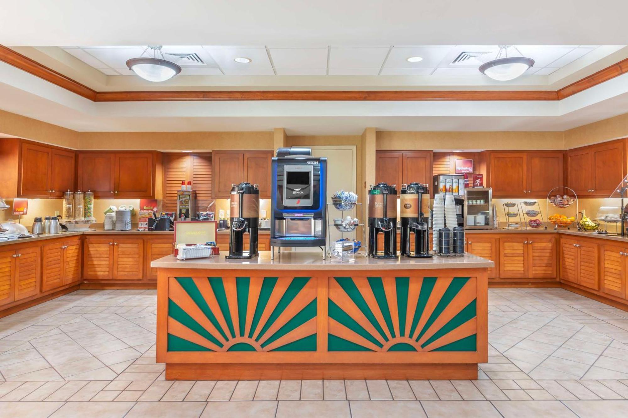 Best Western Plus Kendall Hotel & Suites Buitenkant foto